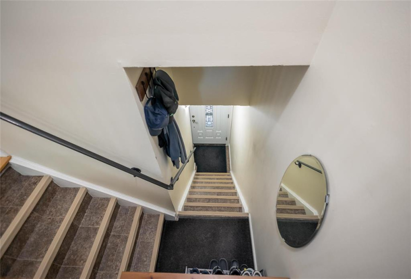 610 Kenaston, 2 Bedrooms Bedrooms, 10 Rooms Rooms,1 BathroomBathrooms,Condominium,For Sale,Kenaston