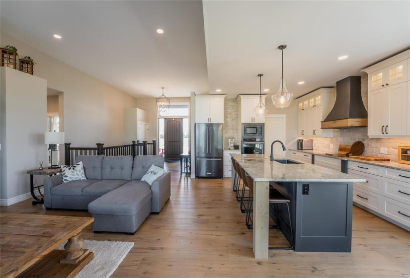 53 Grandview, 4 Bedrooms Bedrooms, 19 Rooms Rooms,3 BathroomsBathrooms,Residential,For Sale,Grandview