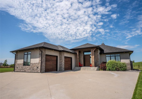 53 Grandview, 4 Bedrooms Bedrooms, 19 Rooms Rooms,3 BathroomsBathrooms,Residential,For Sale,Grandview