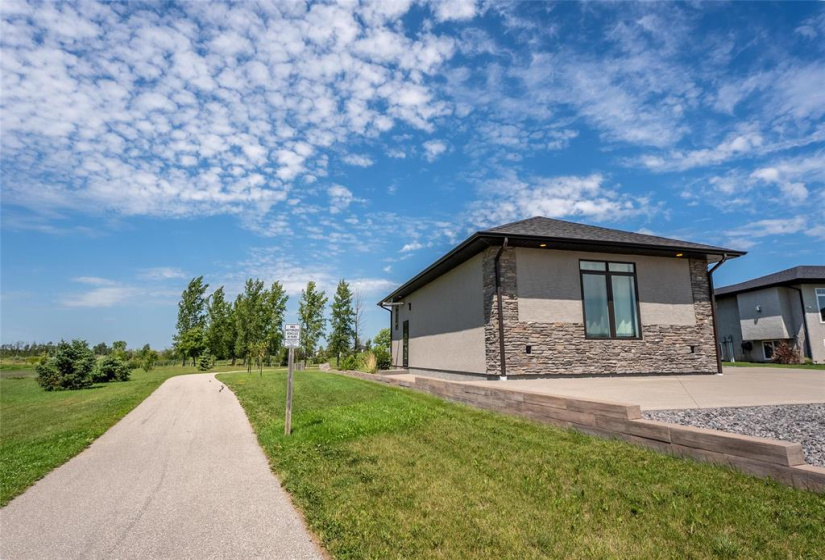 53 Grandview, 4 Bedrooms Bedrooms, 19 Rooms Rooms,3 BathroomsBathrooms,Residential,For Sale,Grandview