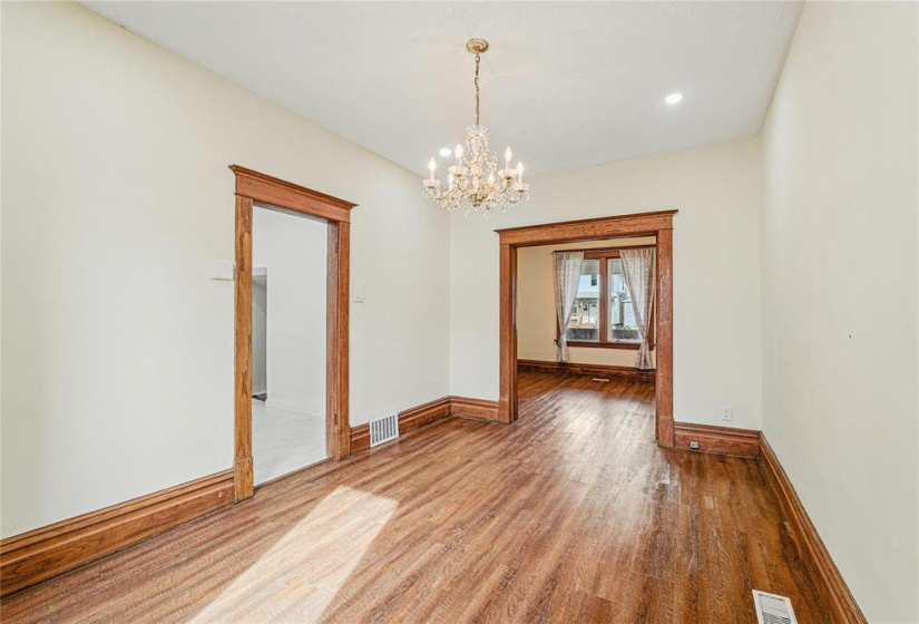 710 Strathcona, 3 Bedrooms Bedrooms, 13 Rooms Rooms,2 BathroomsBathrooms,Residential,For Sale,Strathcona