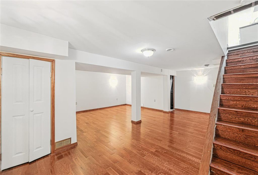 710 Strathcona, 3 Bedrooms Bedrooms, 13 Rooms Rooms,2 BathroomsBathrooms,Residential,For Sale,Strathcona