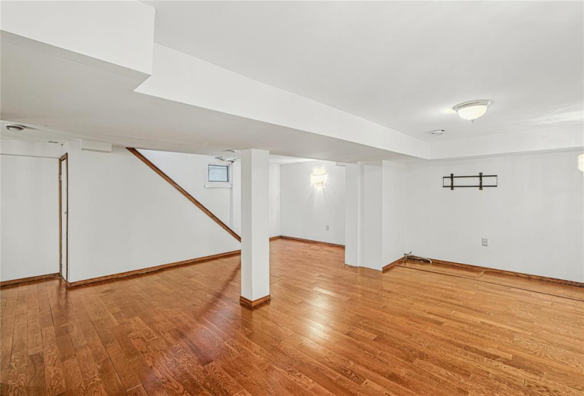 710 Strathcona, 3 Bedrooms Bedrooms, 13 Rooms Rooms,2 BathroomsBathrooms,Residential,For Sale,Strathcona