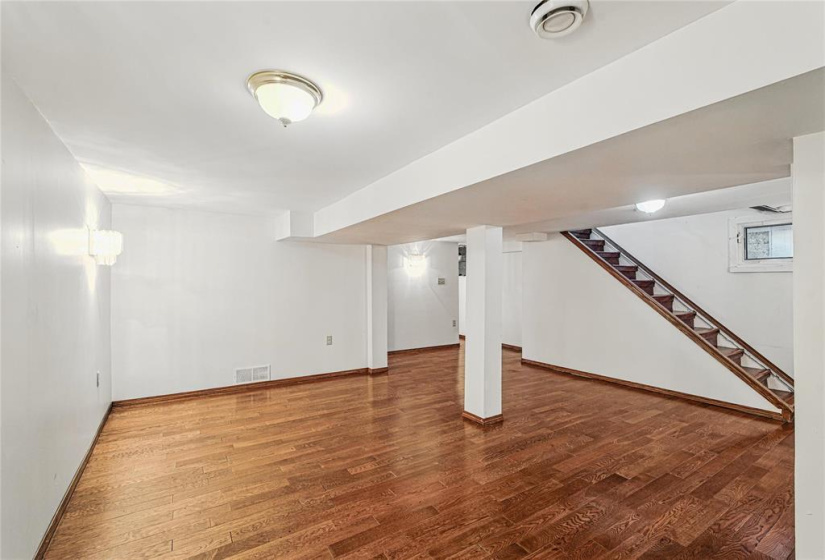 710 Strathcona, 3 Bedrooms Bedrooms, 13 Rooms Rooms,2 BathroomsBathrooms,Residential,For Sale,Strathcona