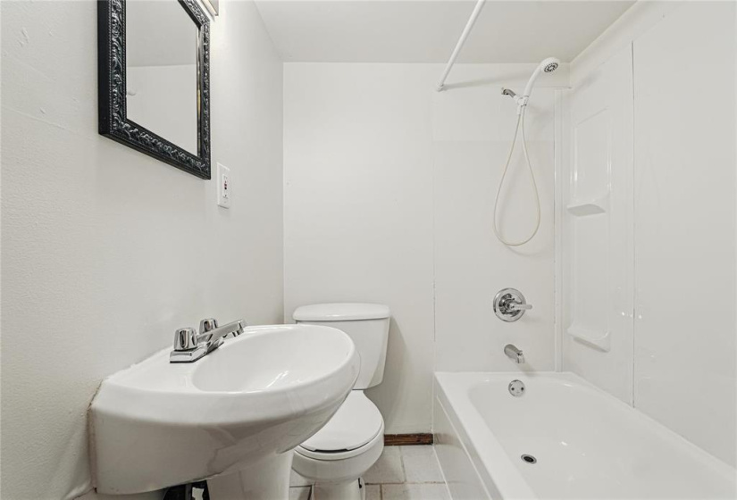 710 Strathcona, 3 Bedrooms Bedrooms, 13 Rooms Rooms,2 BathroomsBathrooms,Residential,For Sale,Strathcona