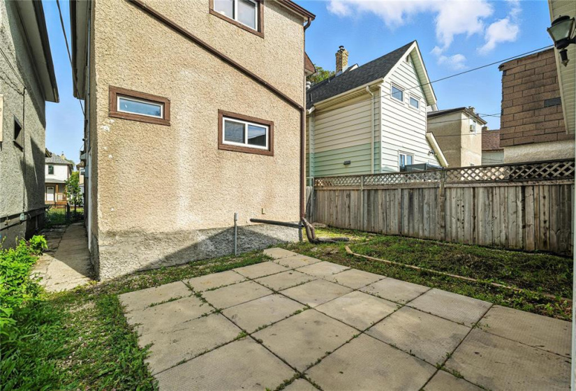 710 Strathcona, 3 Bedrooms Bedrooms, 13 Rooms Rooms,2 BathroomsBathrooms,Residential,For Sale,Strathcona