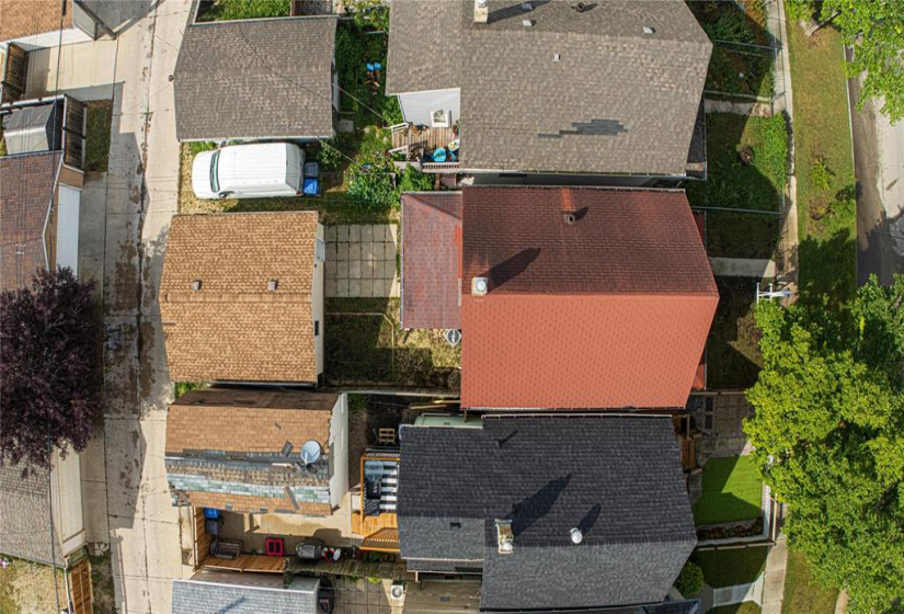 710 Strathcona, 3 Bedrooms Bedrooms, 13 Rooms Rooms,2 BathroomsBathrooms,Residential,For Sale,Strathcona