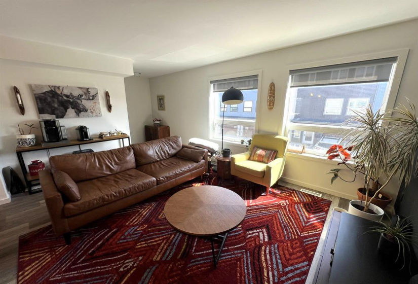 388 Pipeline, 3 Bedrooms Bedrooms, 9 Rooms Rooms,2 BathroomsBathrooms,Condominium,For Sale,Pipeline