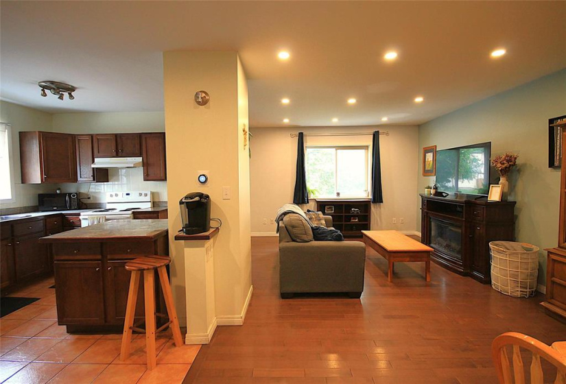 118 Villeneuve, 3 Bedrooms Bedrooms, 7 Rooms Rooms,1 BathroomBathrooms,Residential,For Sale,Villeneuve