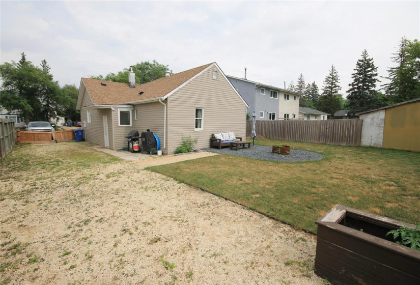 118 Villeneuve, 3 Bedrooms Bedrooms, 7 Rooms Rooms,1 BathroomBathrooms,Residential,For Sale,Villeneuve