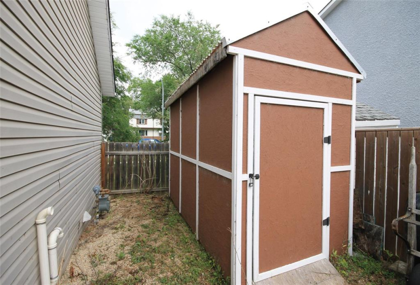 118 Villeneuve, 3 Bedrooms Bedrooms, 7 Rooms Rooms,1 BathroomBathrooms,Residential,For Sale,Villeneuve