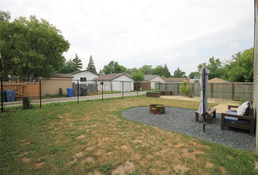 118 Villeneuve, 3 Bedrooms Bedrooms, 7 Rooms Rooms,1 BathroomBathrooms,Residential,For Sale,Villeneuve