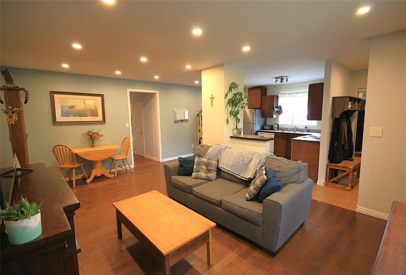 118 Villeneuve, 3 Bedrooms Bedrooms, 7 Rooms Rooms,1 BathroomBathrooms,Residential,For Sale,Villeneuve