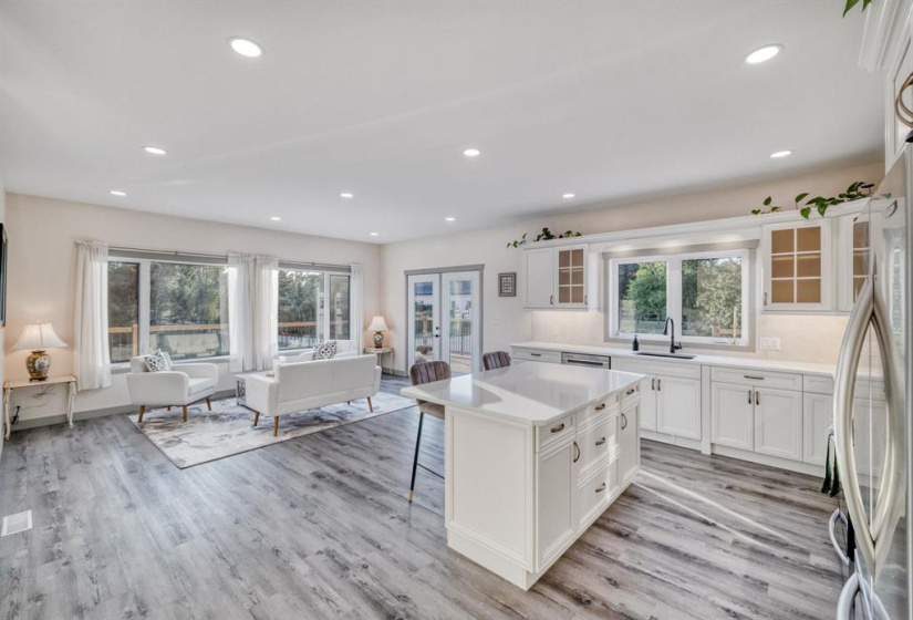 68009 2E, 4 Bedrooms Bedrooms, 11 Rooms Rooms,2 BathroomsBathrooms,Residential,For Sale,2E