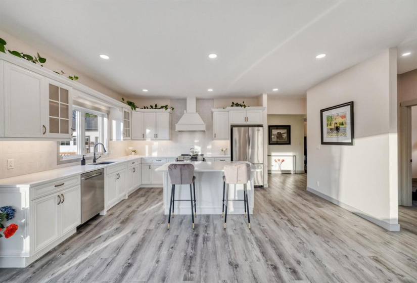 68009 2E, 4 Bedrooms Bedrooms, 11 Rooms Rooms,2 BathroomsBathrooms,Residential,For Sale,2E
