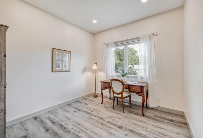 68009 2E, 4 Bedrooms Bedrooms, 11 Rooms Rooms,2 BathroomsBathrooms,Residential,For Sale,2E