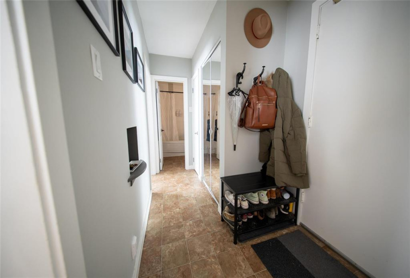 550 Corydon, 1 Bedroom Bedrooms, 4 Rooms Rooms,1 BathroomBathrooms,Condominium,For Sale,Corydon