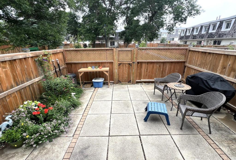 270 Lumsden, 3 Bedrooms Bedrooms, 7 Rooms Rooms,1 BathroomBathrooms,Condominium,For Sale,Lumsden