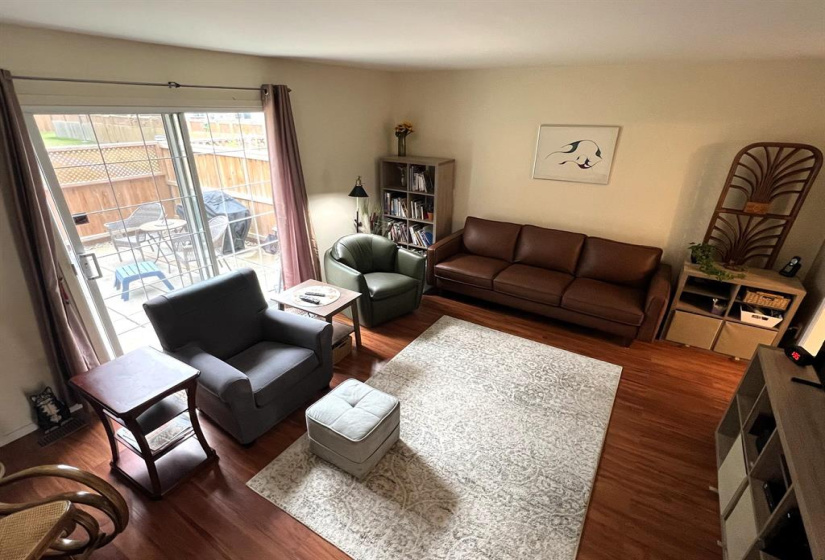 270 Lumsden, 3 Bedrooms Bedrooms, 7 Rooms Rooms,1 BathroomBathrooms,Condominium,For Sale,Lumsden