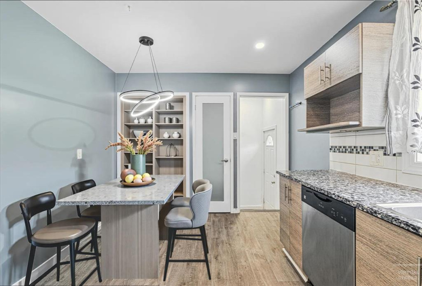 virtually staged: Kitchen