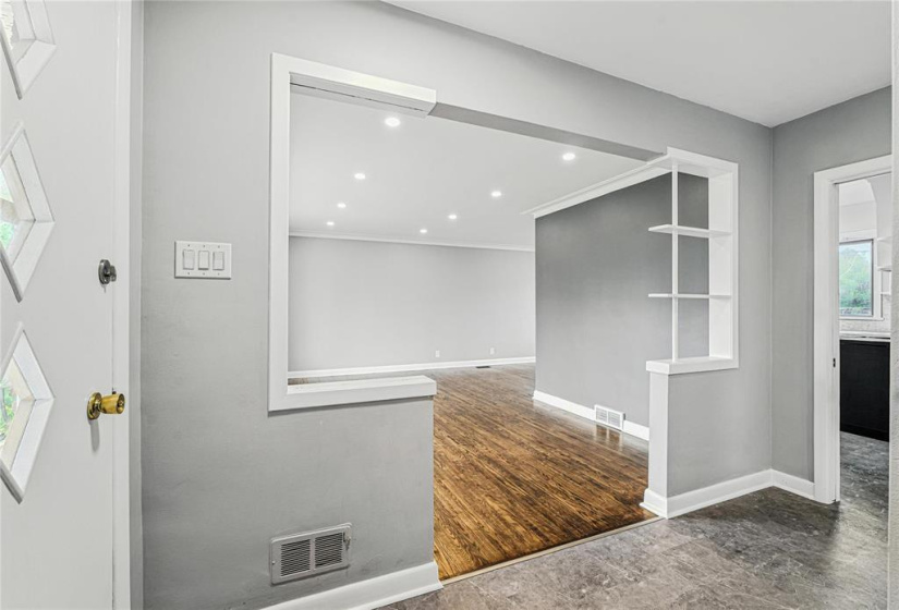 182 Hartford, 4 Bedrooms Bedrooms, 10 Rooms Rooms,1 BathroomBathrooms,Residential,For Sale,Hartford