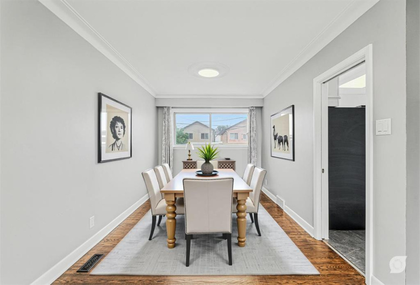 182 Hartford, 4 Bedrooms Bedrooms, 10 Rooms Rooms,1 BathroomBathrooms,Residential,For Sale,Hartford