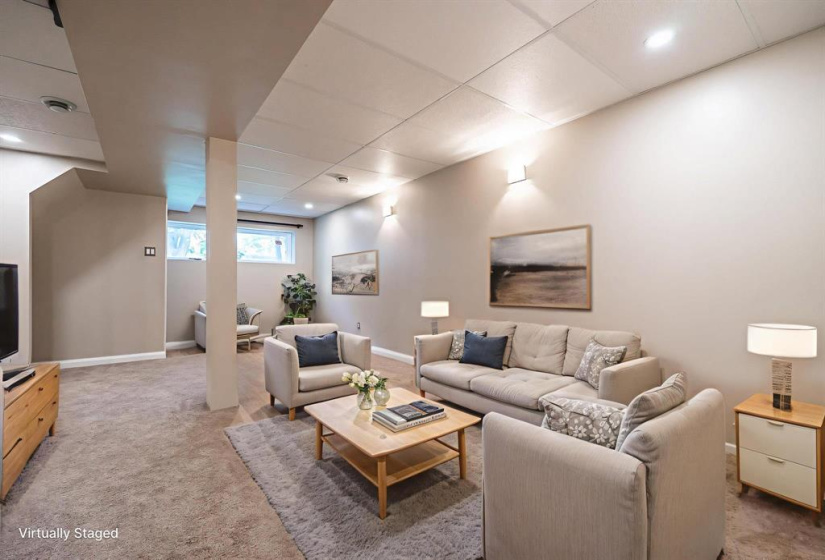 82 Sundial, 3 Bedrooms Bedrooms, 8 Rooms Rooms,2 BathroomsBathrooms,Residential,For Sale,Sundial