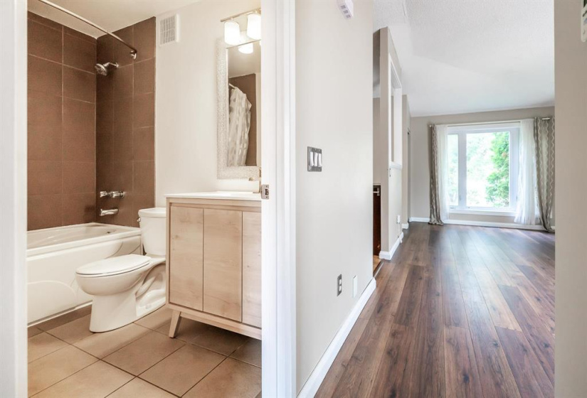 82 Sundial, 3 Bedrooms Bedrooms, 8 Rooms Rooms,2 BathroomsBathrooms,Residential,For Sale,Sundial