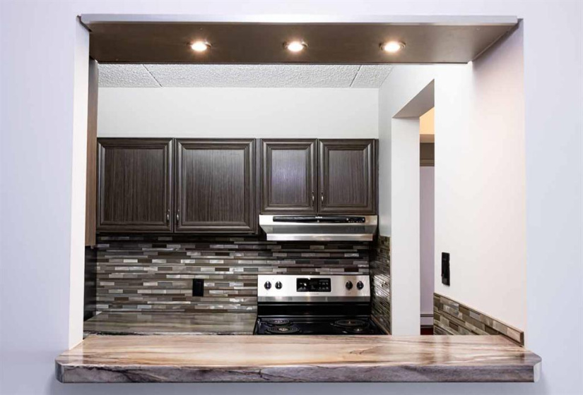 77 Edmonton, 2 Bedrooms Bedrooms, 7 Rooms Rooms,2 BathroomsBathrooms,Condominium,For Sale,Edmonton