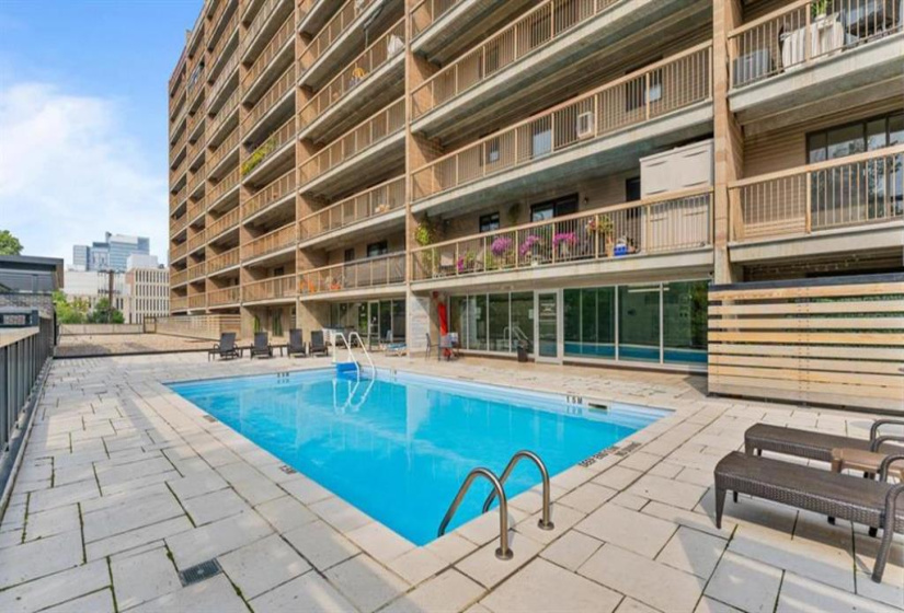 77 Edmonton, 2 Bedrooms Bedrooms, 7 Rooms Rooms,2 BathroomsBathrooms,Condominium,For Sale,Edmonton