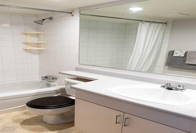 77 Edmonton, 2 Bedrooms Bedrooms, 7 Rooms Rooms,2 BathroomsBathrooms,Condominium,For Sale,Edmonton
