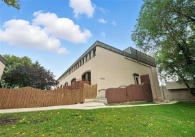 3451 portage, 3 Bedrooms Bedrooms, 8 Rooms Rooms,1 BathroomBathrooms,Condominium,For Sale,portage