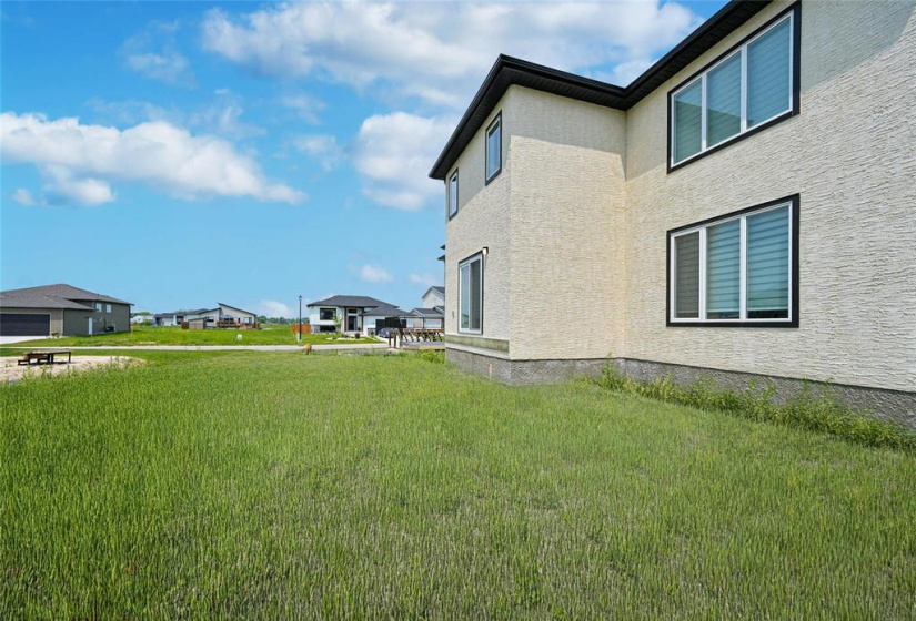 24 Willow, 4 Bedrooms Bedrooms, 11 Rooms Rooms,3 BathroomsBathrooms,Residential,For Sale,Willow