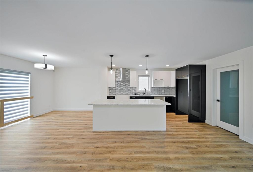 24 Willow, 4 Bedrooms Bedrooms, 11 Rooms Rooms,3 BathroomsBathrooms,Residential,For Sale,Willow