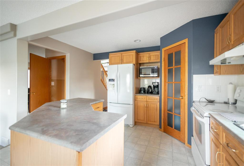 182 Vineland, 4 Bedrooms Bedrooms, 11 Rooms Rooms,2 BathroomsBathrooms,Residential,For Sale,Vineland