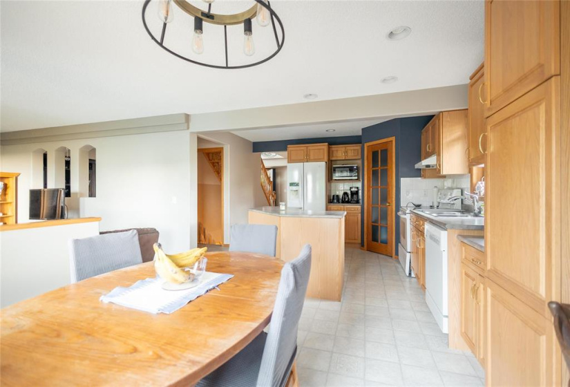 182 Vineland, 4 Bedrooms Bedrooms, 11 Rooms Rooms,2 BathroomsBathrooms,Residential,For Sale,Vineland