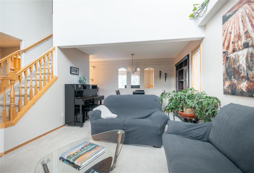 182 Vineland, 4 Bedrooms Bedrooms, 11 Rooms Rooms,2 BathroomsBathrooms,Residential,For Sale,Vineland