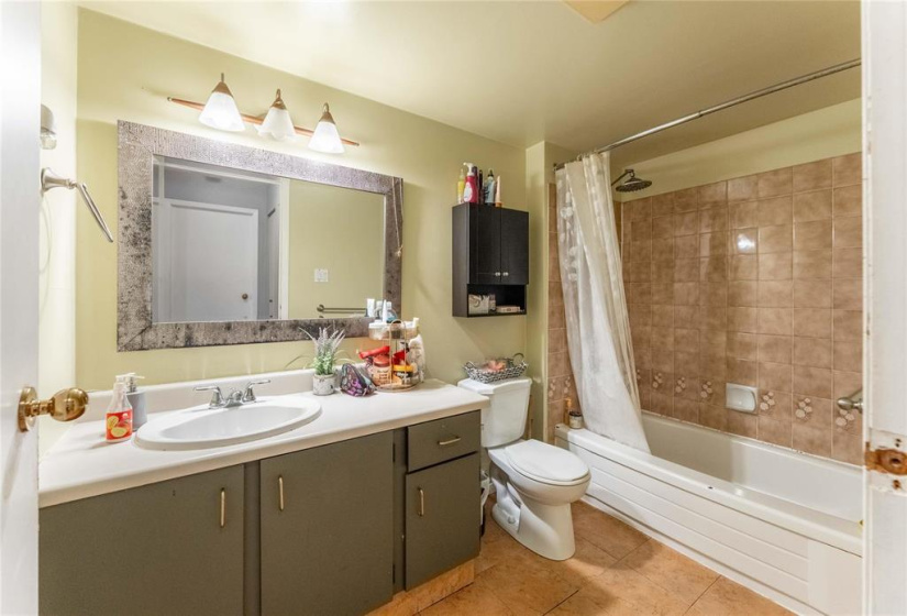 1048 Bairdmore, 2 Bedrooms Bedrooms, 5 Rooms Rooms,Condominium,For Sale,Bairdmore