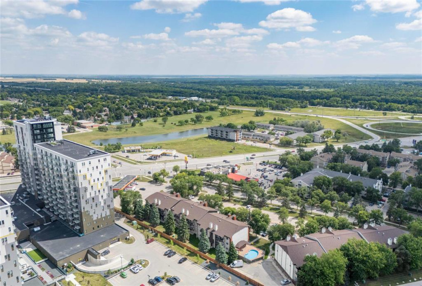1048 Bairdmore, 2 Bedrooms Bedrooms, 5 Rooms Rooms,Condominium,For Sale,Bairdmore