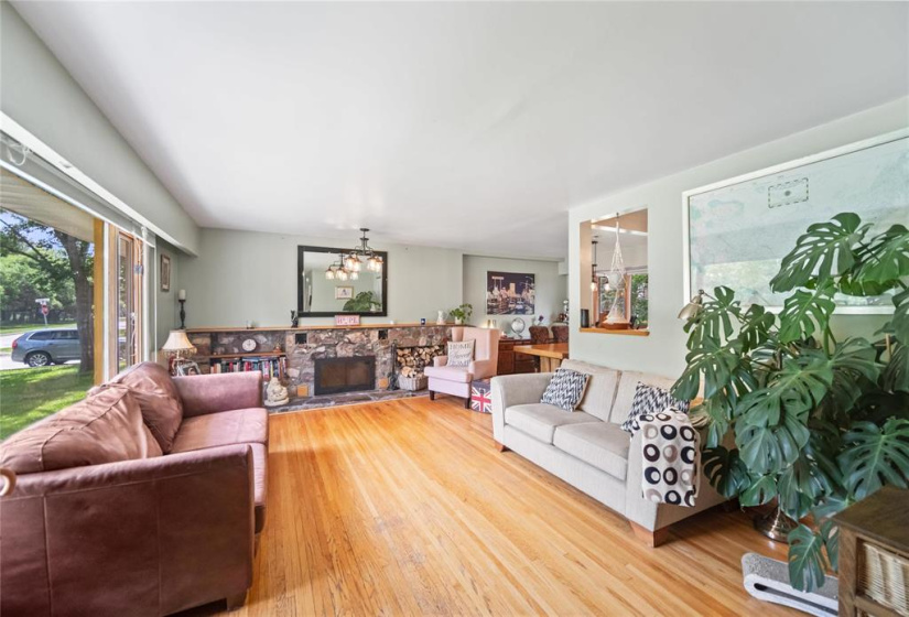 1 Dove, 4 Bedrooms Bedrooms, 15 Rooms Rooms,2 BathroomsBathrooms,Residential,For Sale,Dove