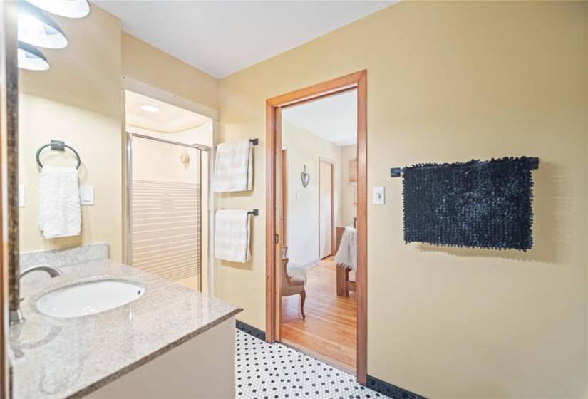 1 Dove, 4 Bedrooms Bedrooms, 15 Rooms Rooms,2 BathroomsBathrooms,Residential,For Sale,Dove