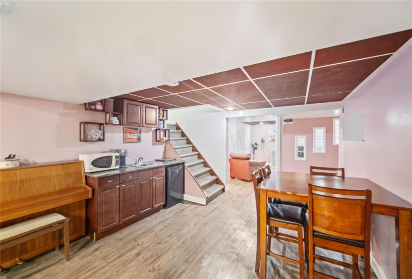 1 Dove, 4 Bedrooms Bedrooms, 15 Rooms Rooms,2 BathroomsBathrooms,Residential,For Sale,Dove