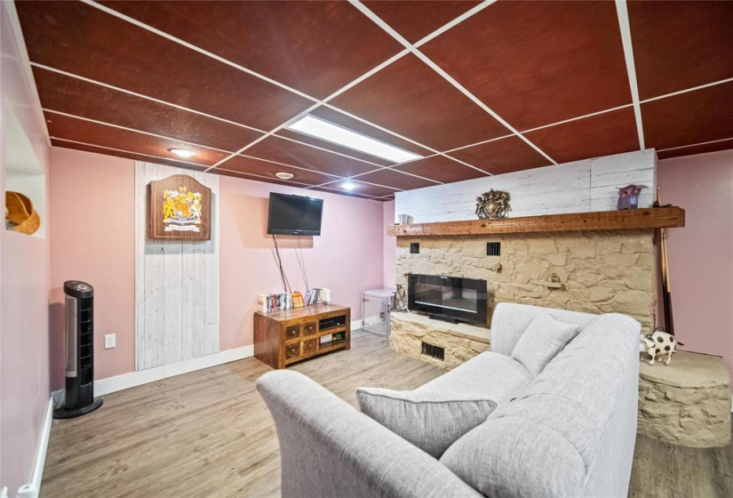 1 Dove, 4 Bedrooms Bedrooms, 15 Rooms Rooms,2 BathroomsBathrooms,Residential,For Sale,Dove