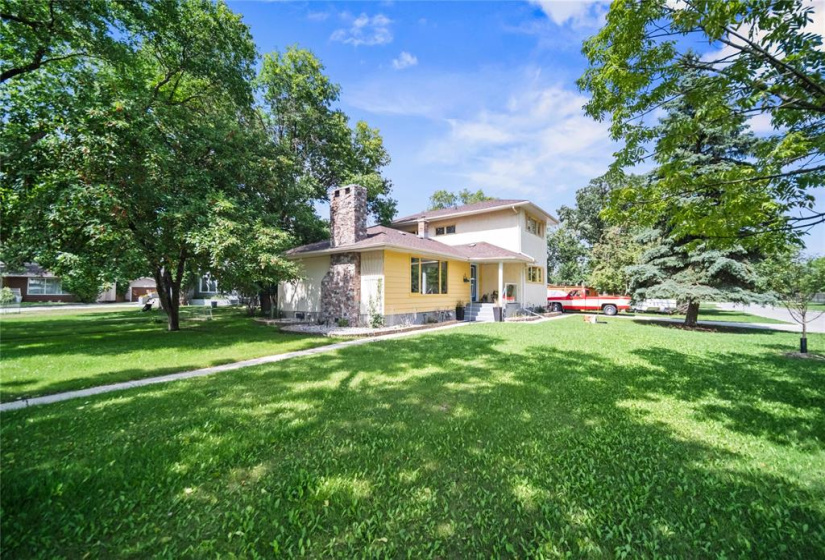 1 Dove, 4 Bedrooms Bedrooms, 15 Rooms Rooms,2 BathroomsBathrooms,Residential,For Sale,Dove