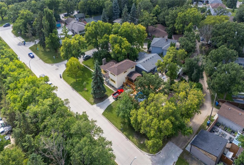 1 Dove, 4 Bedrooms Bedrooms, 15 Rooms Rooms,2 BathroomsBathrooms,Residential,For Sale,Dove