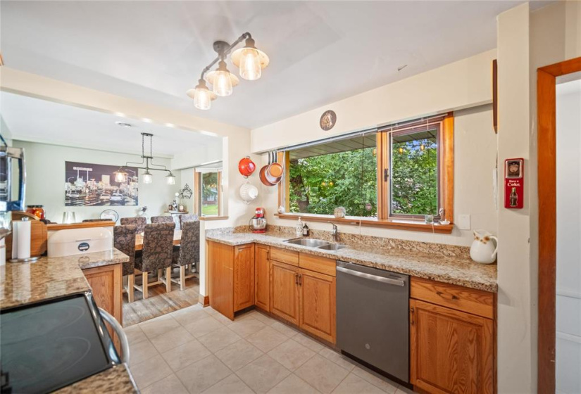 1 Dove, 4 Bedrooms Bedrooms, 15 Rooms Rooms,2 BathroomsBathrooms,Residential,For Sale,Dove