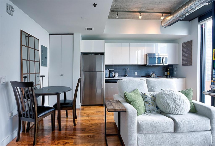 311 Hargrave, 1 Bedroom Bedrooms, 4 Rooms Rooms,1 BathroomBathrooms,Condominium,For Sale,Hargrave