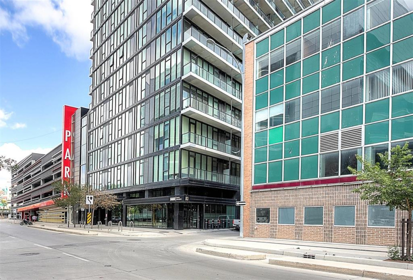 311 Hargrave, 1 Bedroom Bedrooms, 4 Rooms Rooms,1 BathroomBathrooms,Condominium,For Sale,Hargrave