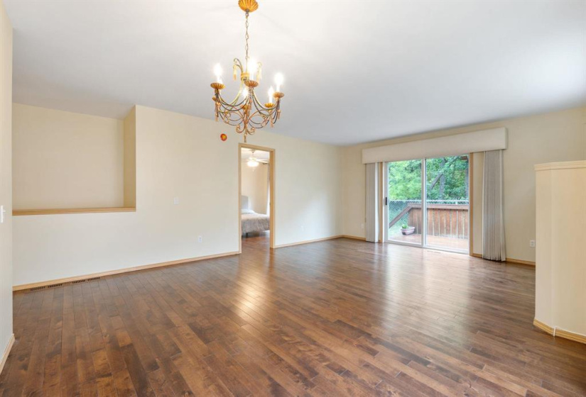 4025 Roblin, 2 Bedrooms Bedrooms, 11 Rooms Rooms,2 BathroomsBathrooms,Condominium,For Sale,Roblin