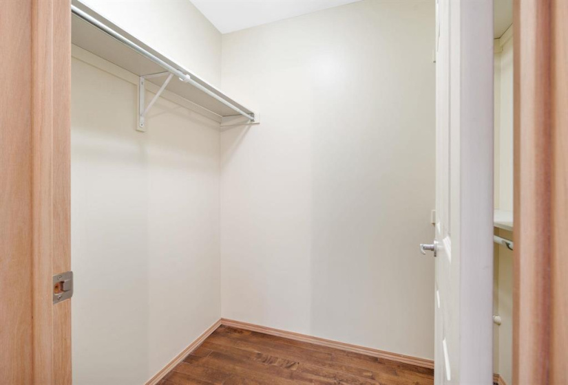 4025 Roblin, 2 Bedrooms Bedrooms, 11 Rooms Rooms,2 BathroomsBathrooms,Condominium,For Sale,Roblin